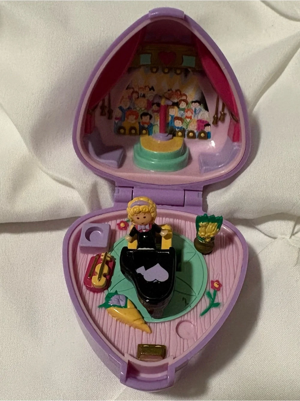 Polly Pocket Polly’s Perfect Paino Recital Ring Case, 1991 by Blue Bird
